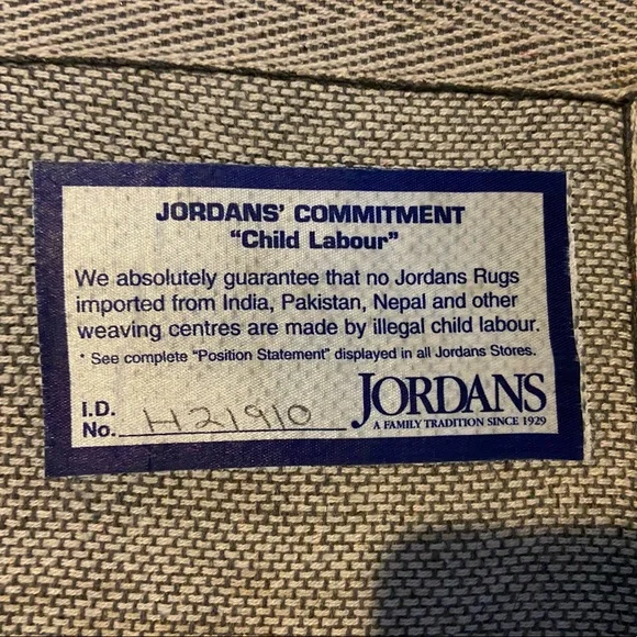 *SOLD* Hand Tufted Wool Rug - 6x8 - Picture 2 of 3